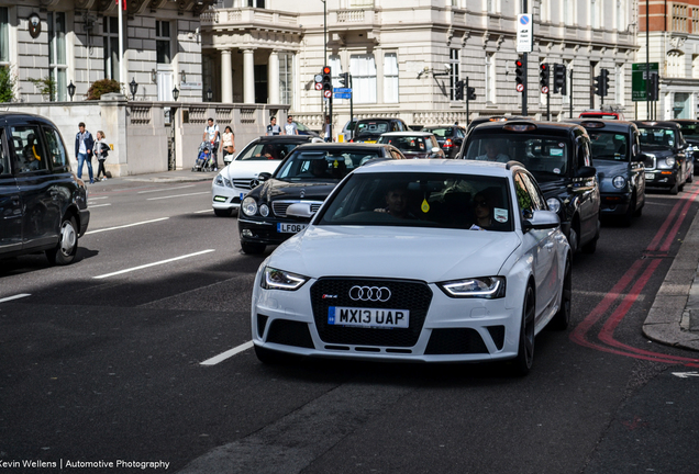 Audi RS4 Avant B8