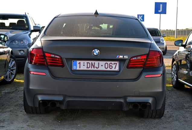 BMW M5 F10 2011