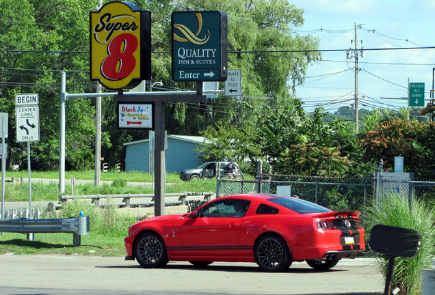 Ford Mustang Shelby GT500 2013