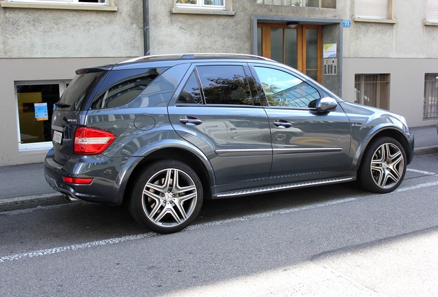 Mercedes-Benz ML 63 AMG W164 2009