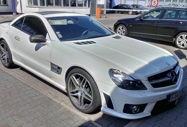 Mercedes-Benz SL 63 AMG