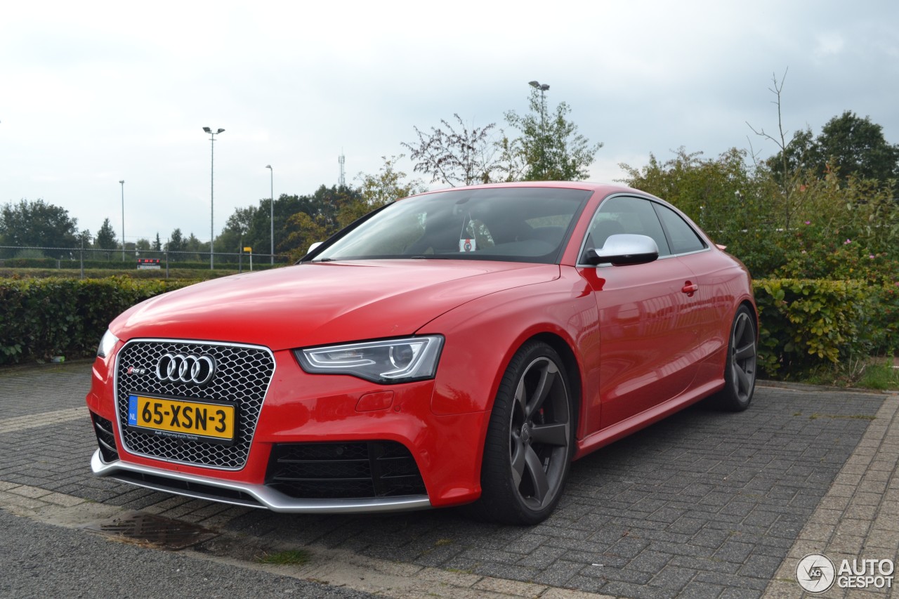 Audi RS5 B8 2012