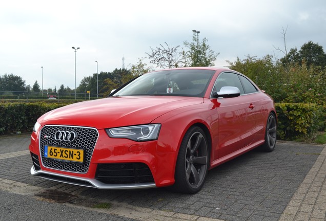 Audi RS5 B8 2012