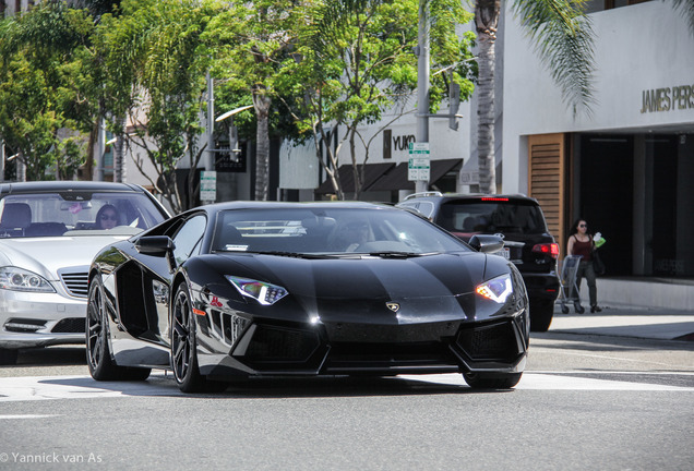 Lamborghini Aventador LP700-4