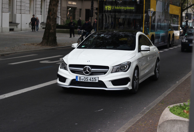 Mercedes-Benz CLA 45 AMG C117