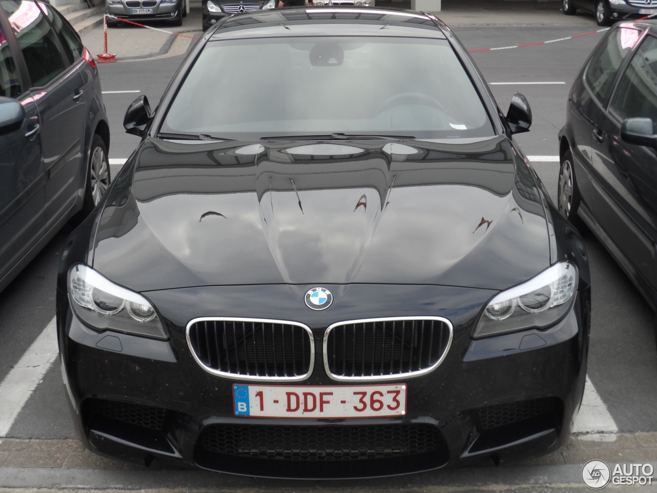 BMW M5 F10 2011