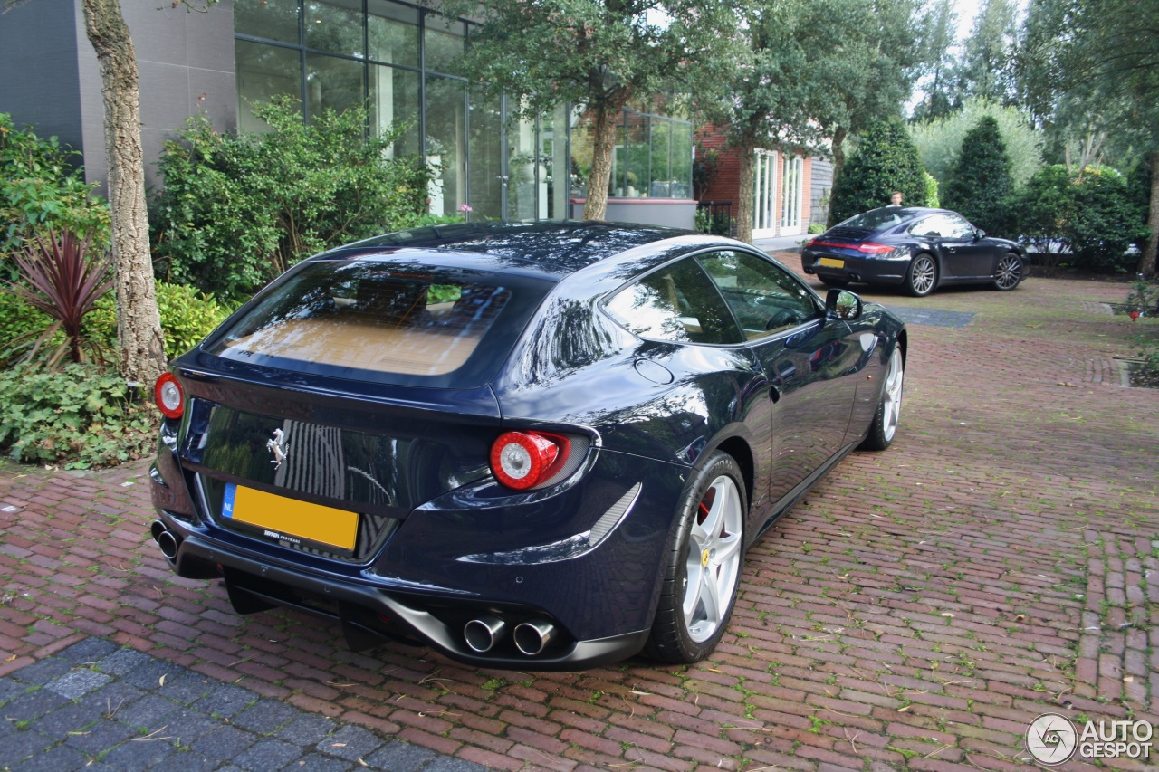 Ferrari FF