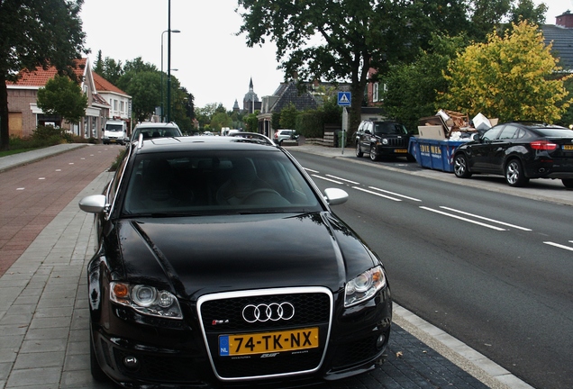 Audi RS4 Avant B7