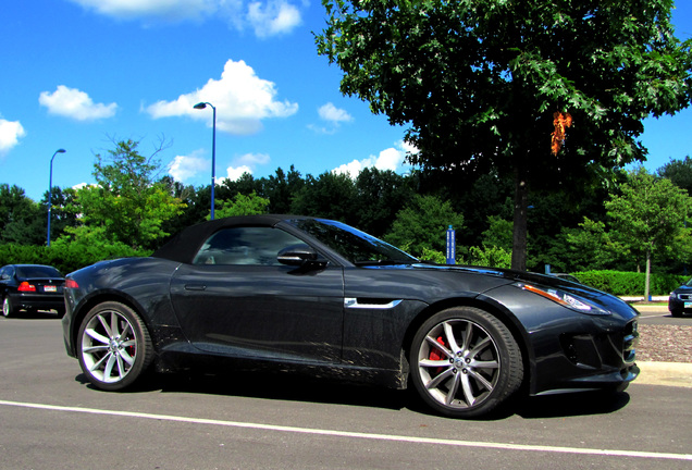 Jaguar F-TYPE S Convertible