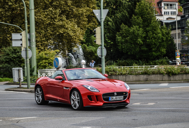 Jaguar F-TYPE S V8 Convertible