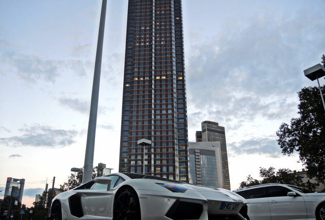 Lamborghini Aventador LP700-4