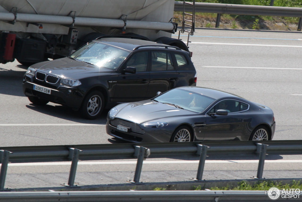 Aston Martin V8 Vantage