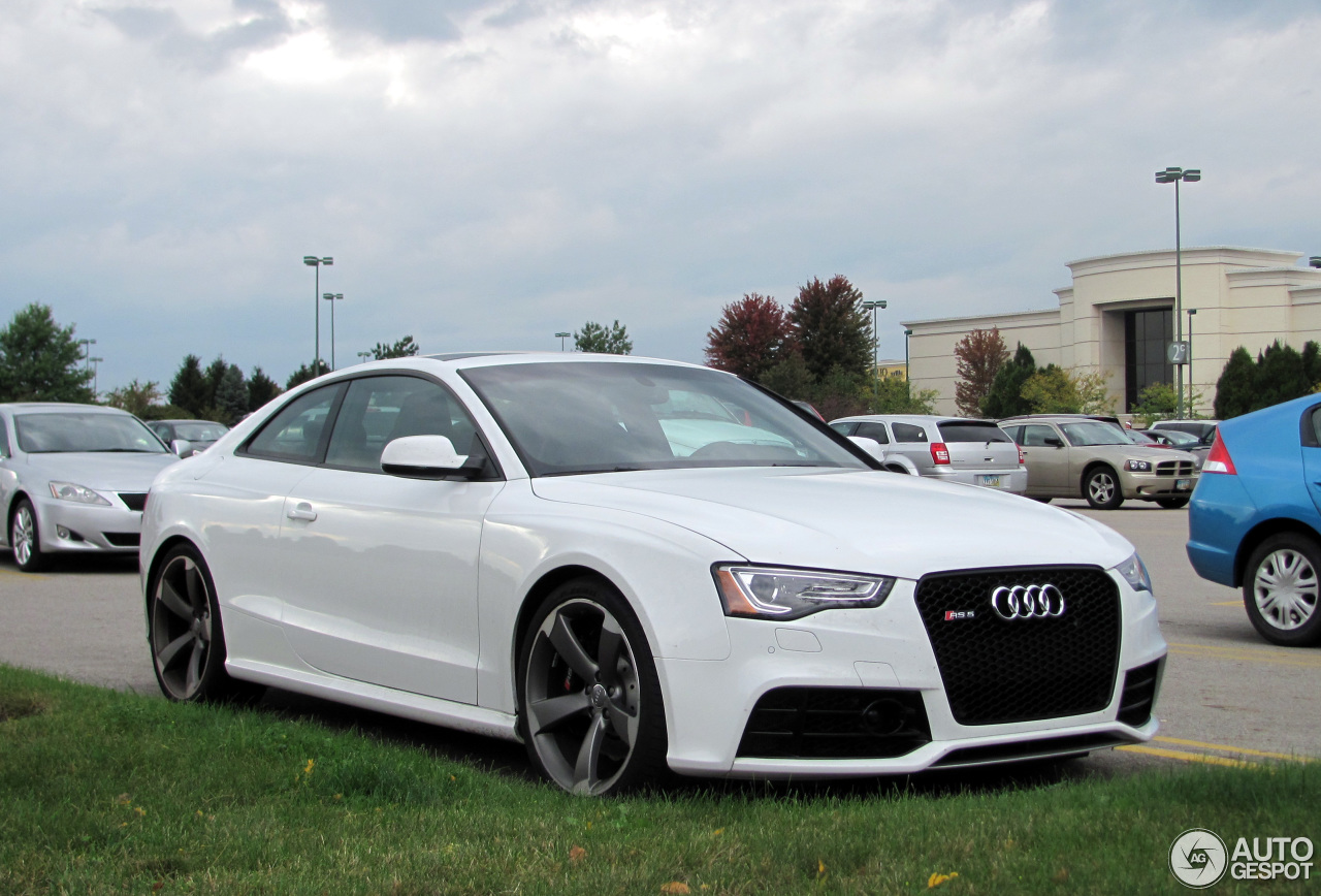 Audi RS5 B8 2012