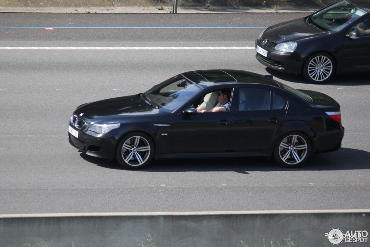 BMW M5 E60 2005