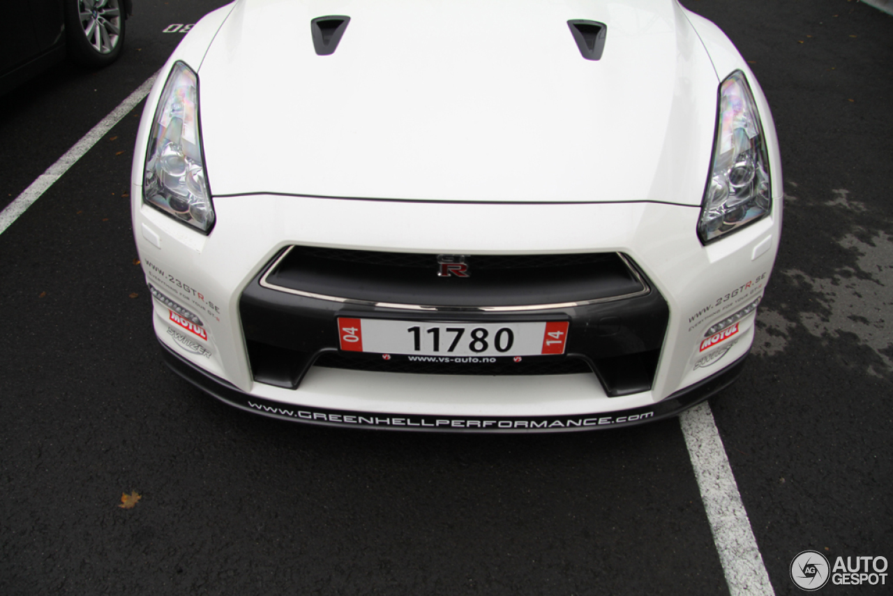 Nissan GT-R 2011