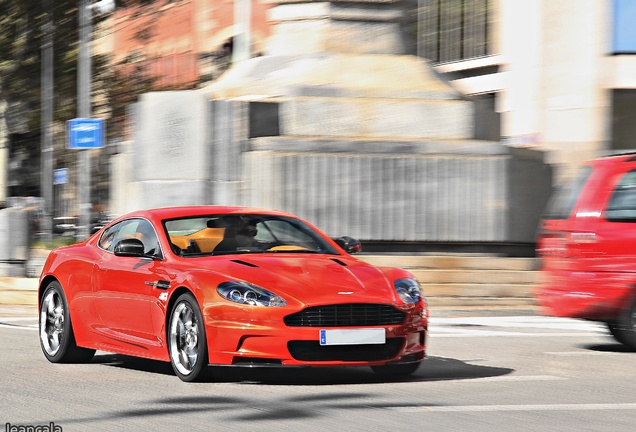 Aston Martin DBS Carbon Edition