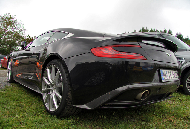 Aston Martin Vanquish 2013