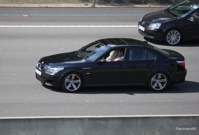 BMW M5 E60 2005