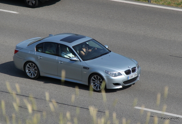 BMW M5 E60 2005