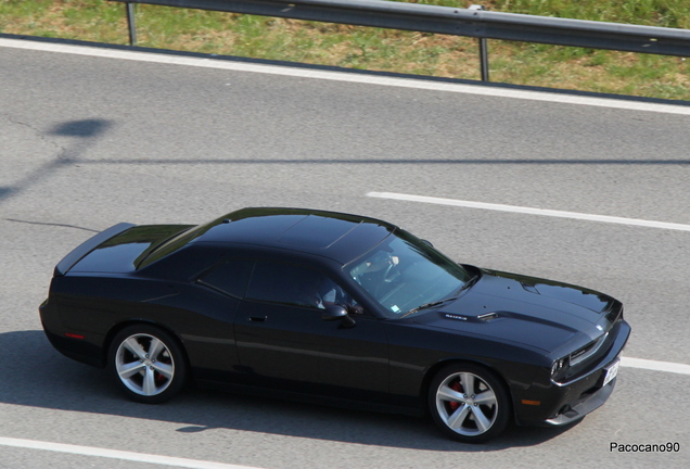 Dodge Challenger SRT-8