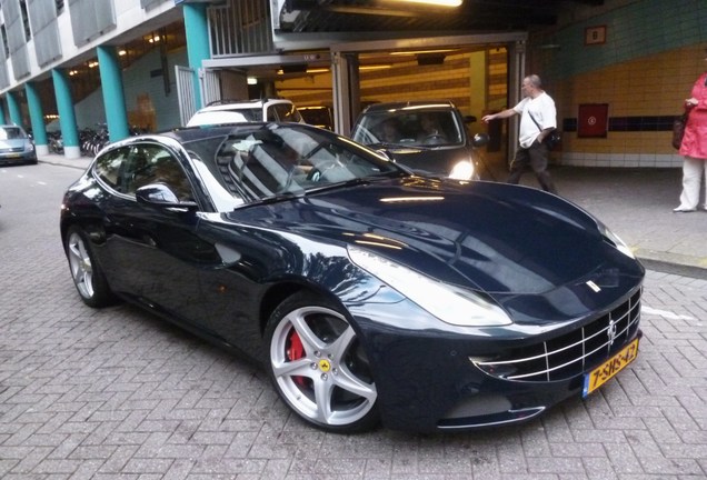 Ferrari FF