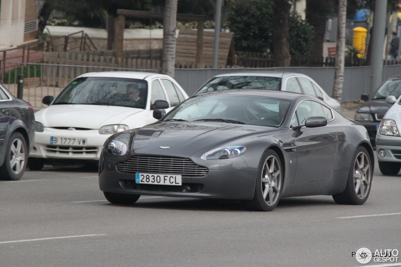 Aston Martin V8 Vantage