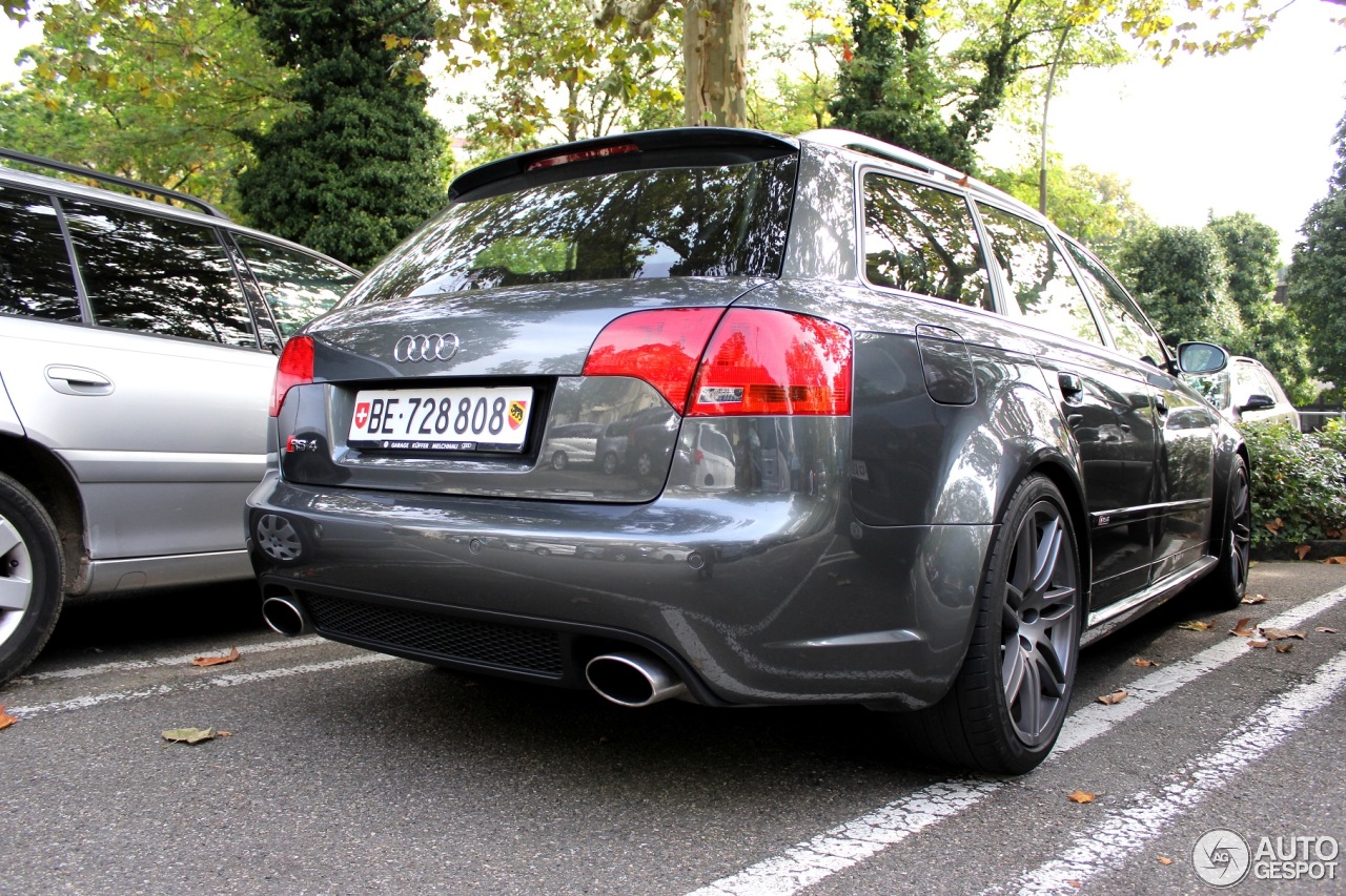 Audi RS4 Avant B7