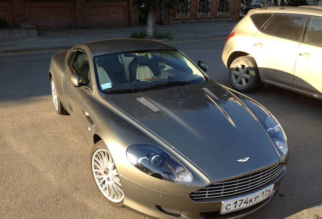 Aston Martin DB9