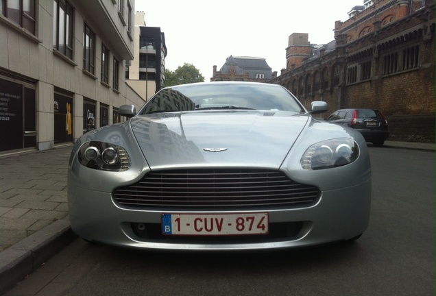 Aston Martin V8 Vantage