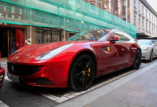 Ferrari FF