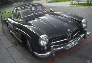 Mercedes-Benz 300SL Gullwing