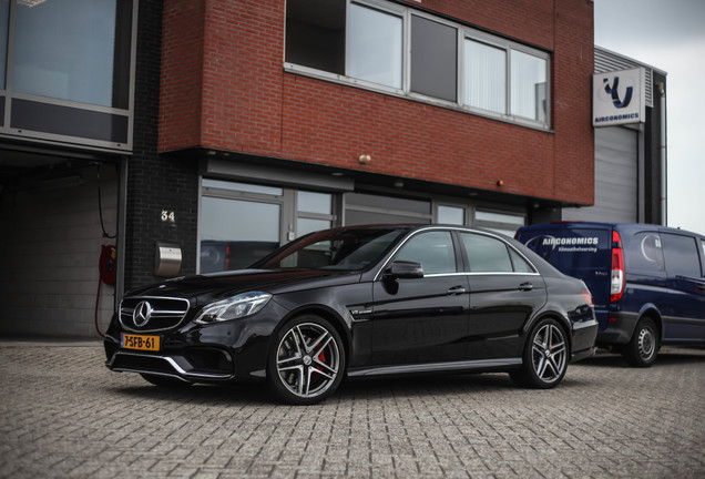 Mercedes-Benz E 63 AMG S W212