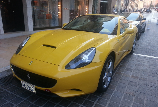 Ferrari California