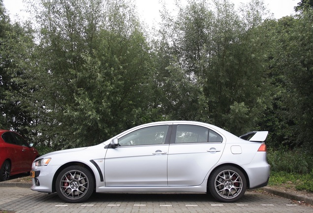 Mitsubishi Lancer Evolution X MR