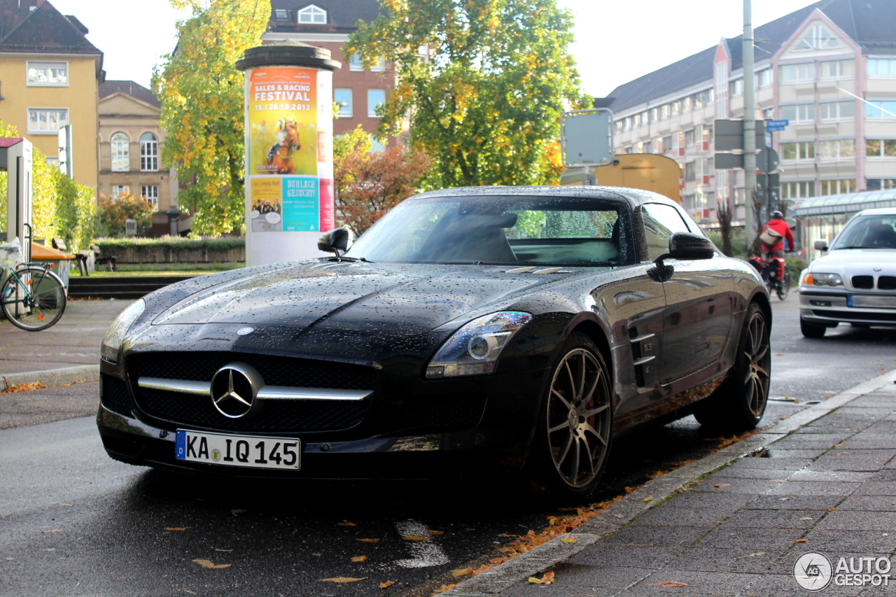 Mercedes-Benz SLS AMG