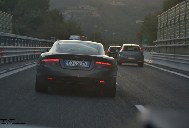 Aston Martin DB9