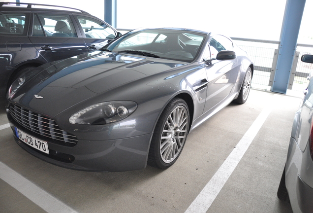 Aston Martin V8 Vantage