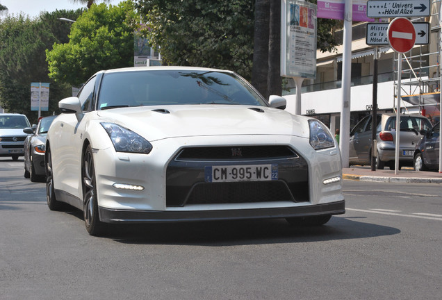 Nissan GT-R 2011