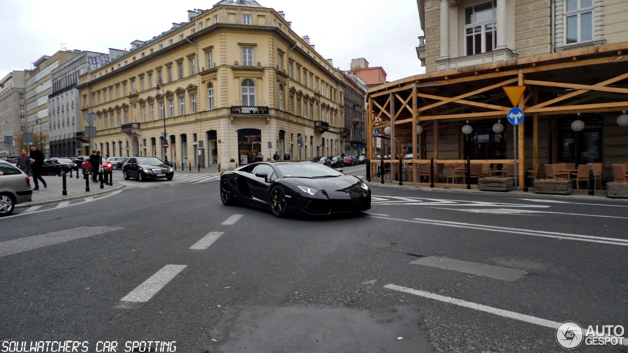 Lamborghini Aventador LP700-4