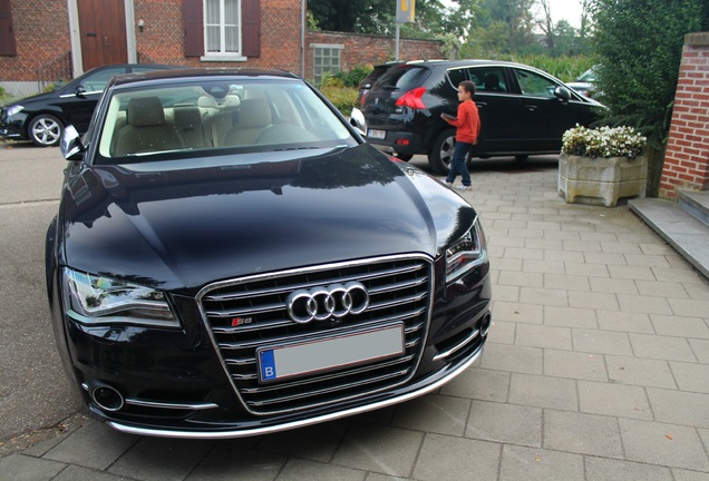 Audi S8 D4