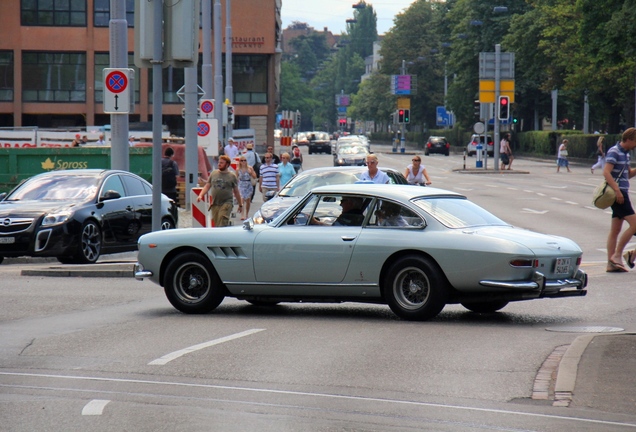 Ferrari 330 GT 2+2 Series II