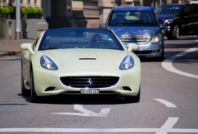 Ferrari California