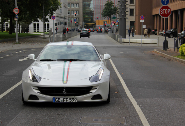 Ferrari FF