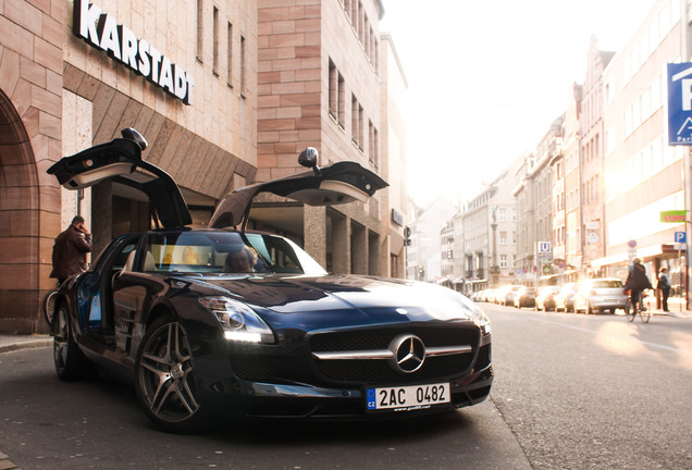 Mercedes-Benz SLS AMG