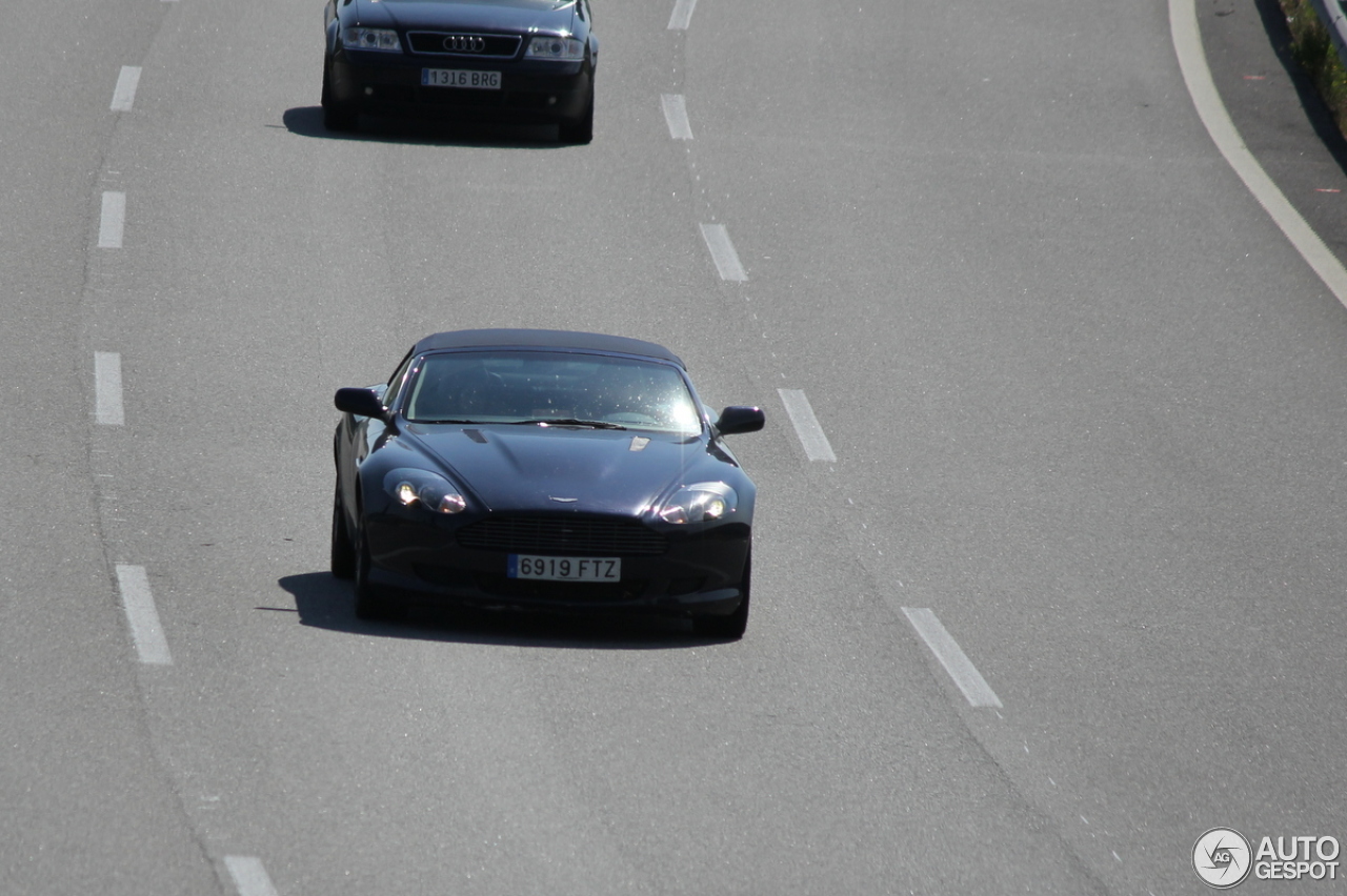 Aston Martin DB9 Volante