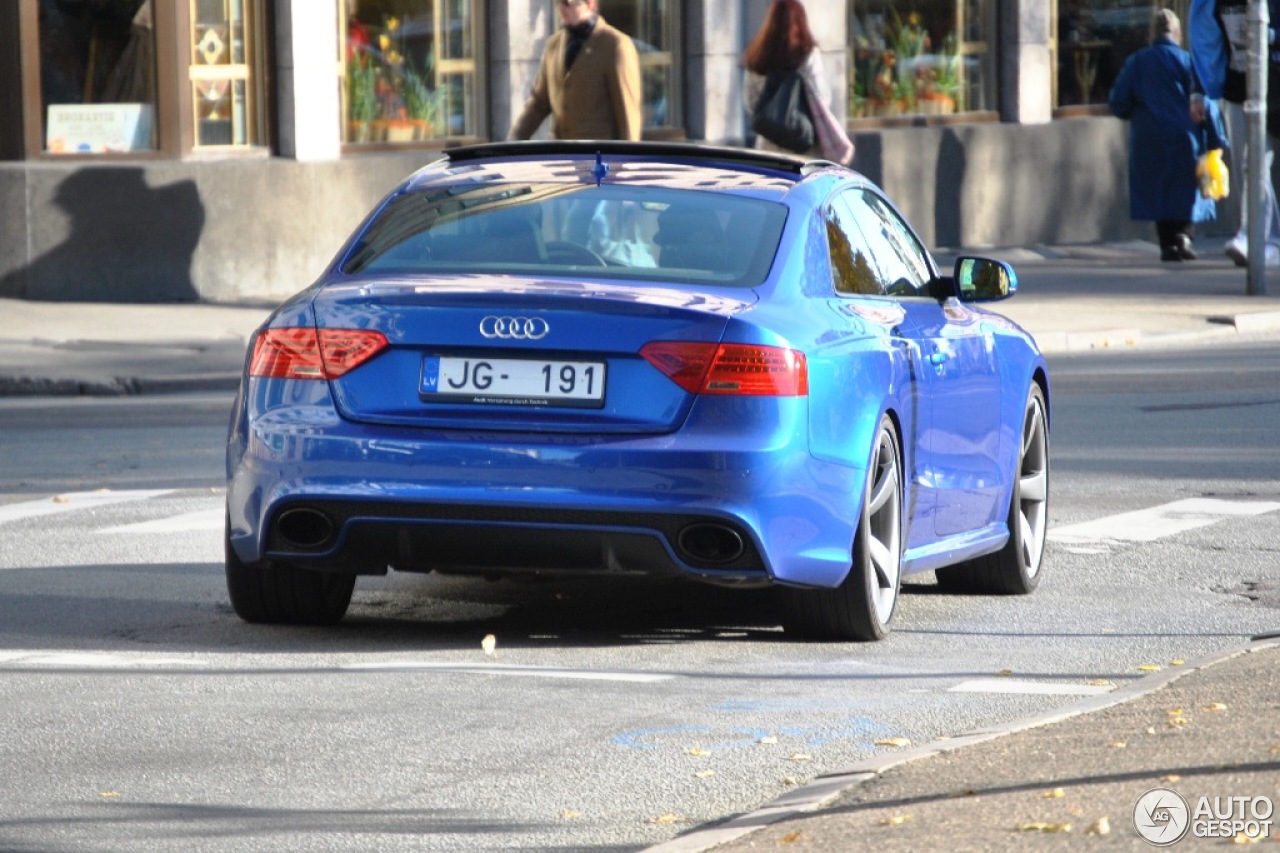 Audi RS5 B8 2012