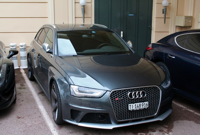 Audi RS4 Avant B8