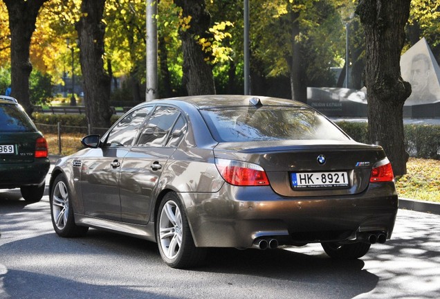 BMW M5 E60 2005