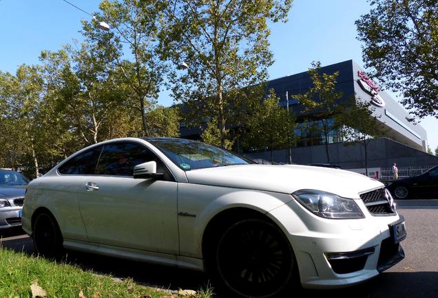 Mercedes-Benz C 63 AMG Coupé