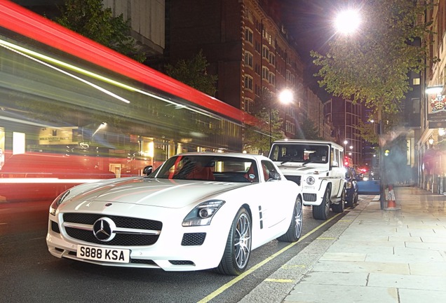 Mercedes-Benz SLS AMG